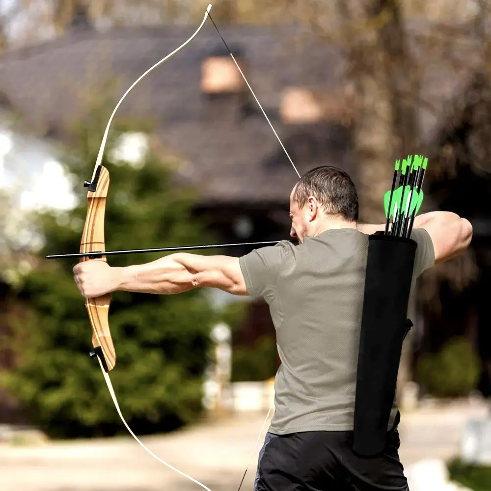 Can you leave a recurve bow strung?